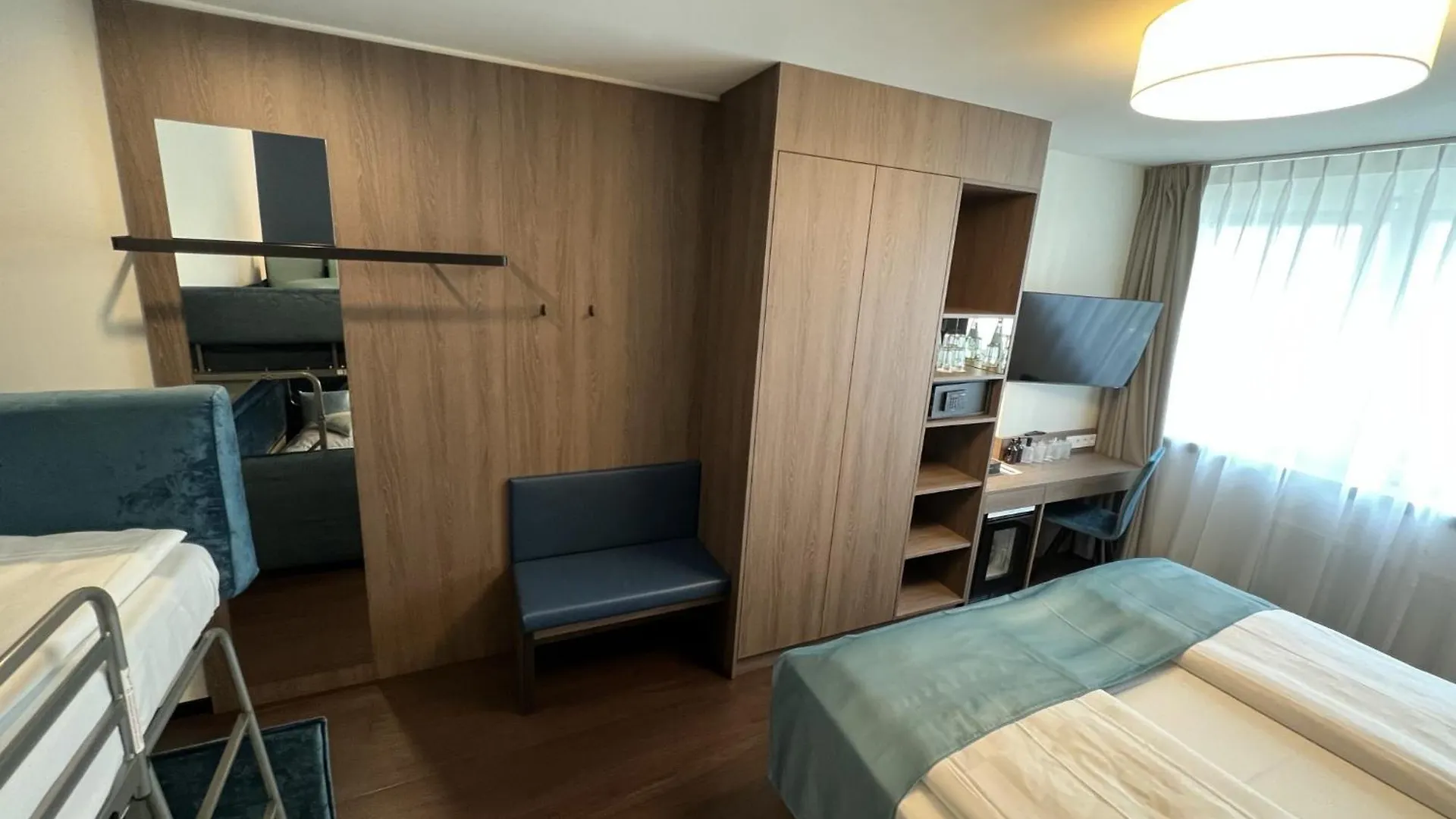 Hotel Stadt Muenchen Dusseldorf 4*,  Germany